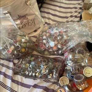 Scentsy carry bag and Scentsy scent samples.